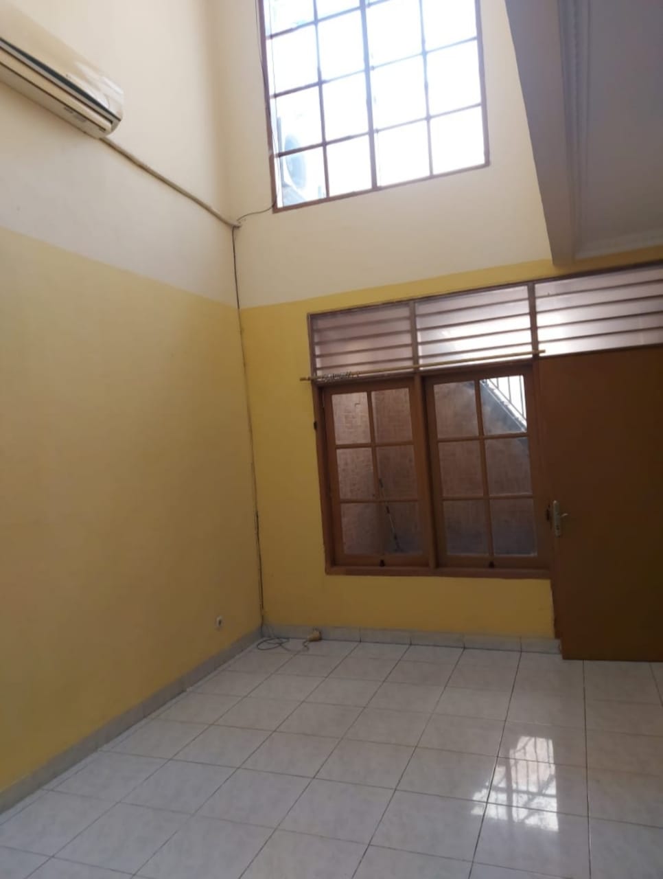 Rumah Dijual di Cluster Meadow Green Lippo Cikarang